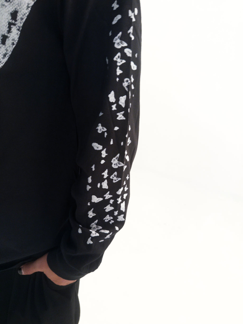 BUTTERFLY LONG SLEEVE
