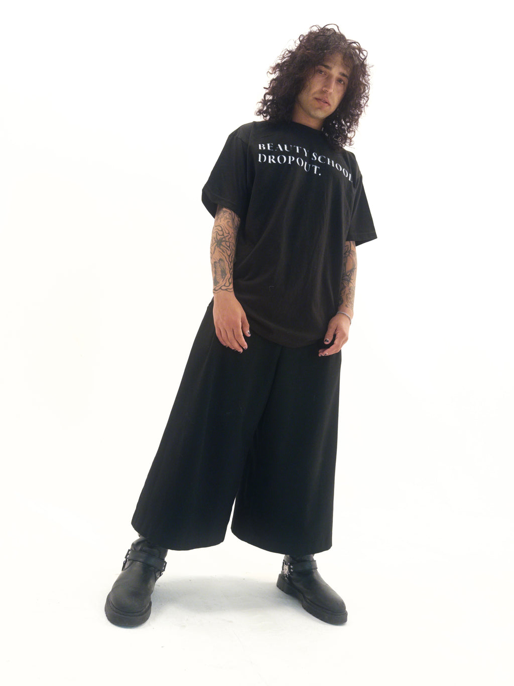 THE PLAIN BLACK TEE